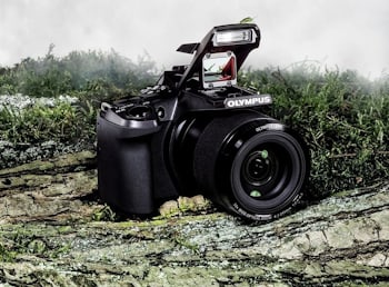 Olympus SP-100EE: камера с точечной «наводкой»  