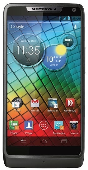 Новинка от Motorola: мощный смартфон Razr i на базе технологий Intel  