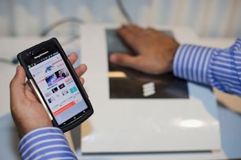Ericsson хочет быть поближе к деньгам