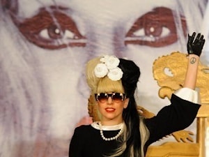 Леди Гага готовит альбом в виде мобильного приложения