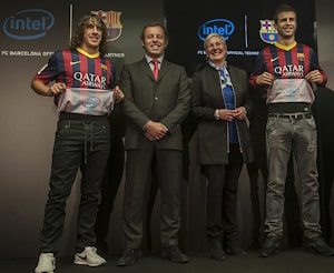 Intel и ФК «Барселона» объявили о заключении партнерского соглашения