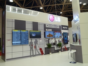 LG привезла в Россию новые решения для бизнеса