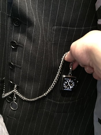 Apple Watch стали карманными часами