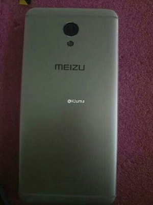 Meizu M5 Note позирует на фотографиях