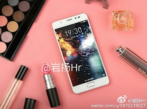 Смартфон от Meizu «позирует» на фотографиях