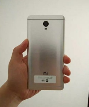 Живые фотографии смартфона Xiaomi Redmi Note 4X
