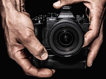 Olympus OM-D E-M1: флагманская беззеркальная камера  