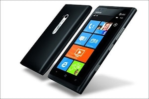 Nokia Lumia 900 - уже в апреле  