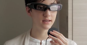 SmartEyeGlass – новые «умные очки» от компании Sony  