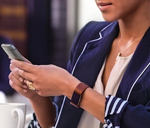 Fitbit Charge 2 – фитнес-трекер с большим дисплеем  