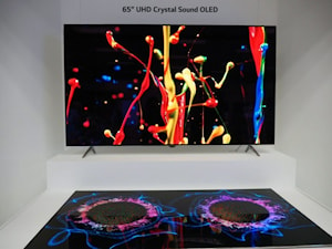 Crystal Sound OLED – смесь экрана и динамика  