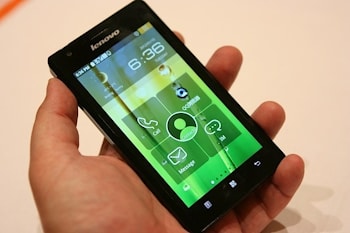 LePhone K800 первый смартфон Lenovo на базе Intel  
