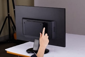 Бесшумные компьютеры Foxconn Nano - в 40 раз меньше обычных ПК  