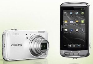 Nikon Coolpix S800c – гибрид фотокамеры и смартфона  